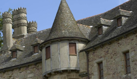 Un nouveau guide départemental dans les Côtes d'Armor en breton et en gallo  : " Irrésistibles patrimoines "