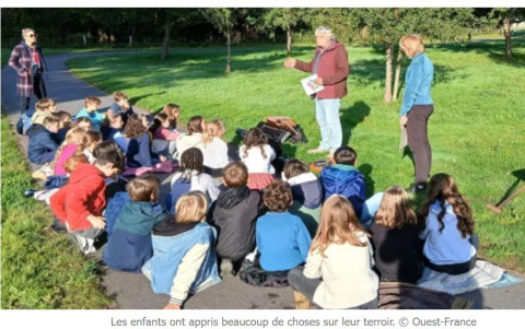 Acigné (35) - Les enfants découvrent le gallo et le breton 
